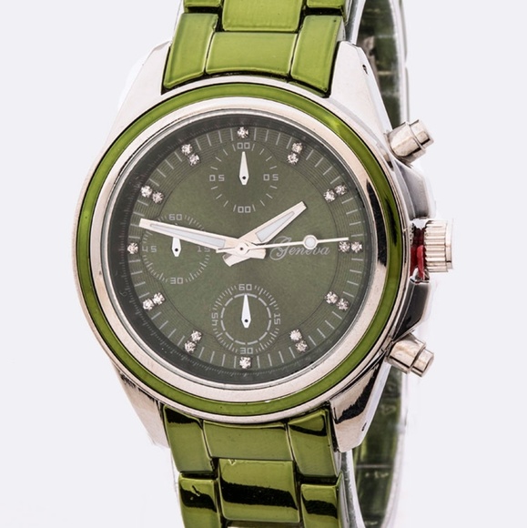 Green Geneva Fashion Wristwatch - Picture 4 of 6